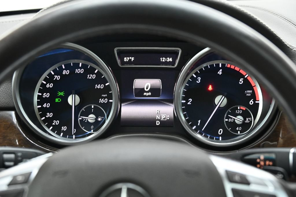 Used 2016 Mercedes-Benz GL 320 BlueTEC 4MATIC w/ Premium I Package image 25