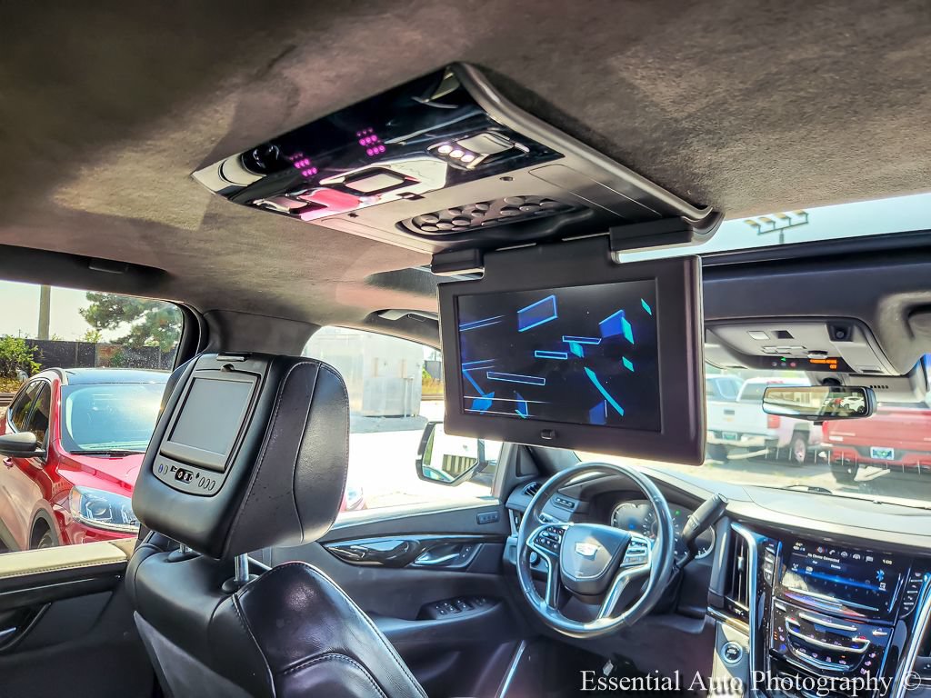 Certified 2019 Cadillac Escalade Platinum AWD/4WD image 12