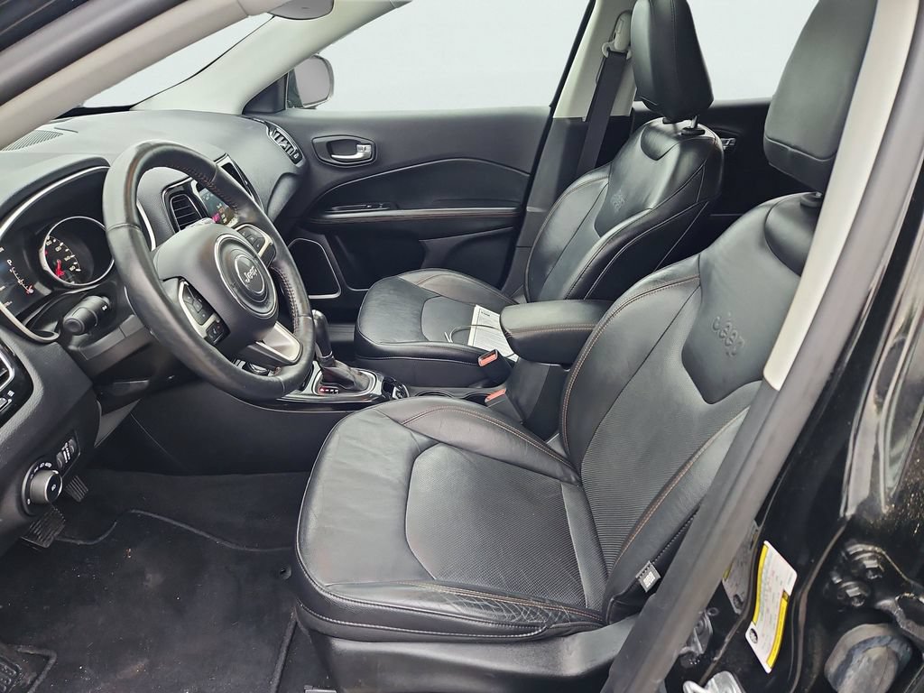 Used 2017 Jeep Compass Limited w/ Navigation Group AWD/4WD image 34