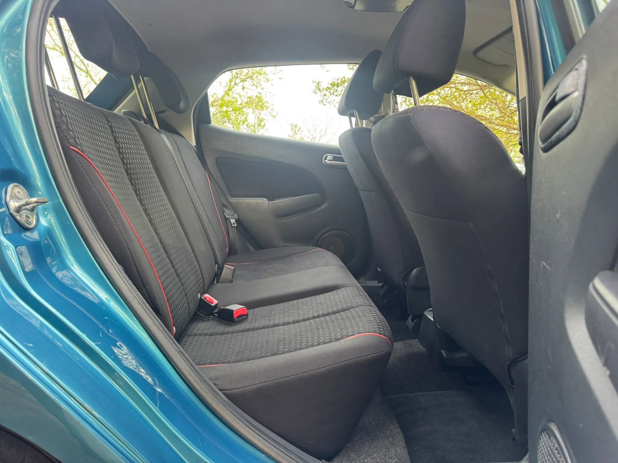 Used 2011 MAZDA MAZDA2 Touring FWD image 16