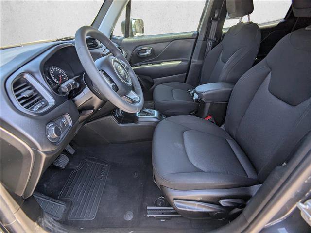 Used 2023 Jeep Renegade Latitude AWD/4WD image 16
