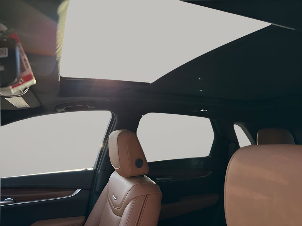 Certified 2025 Cadillac XT5 Premium Luxury w/ Technology Package image 32