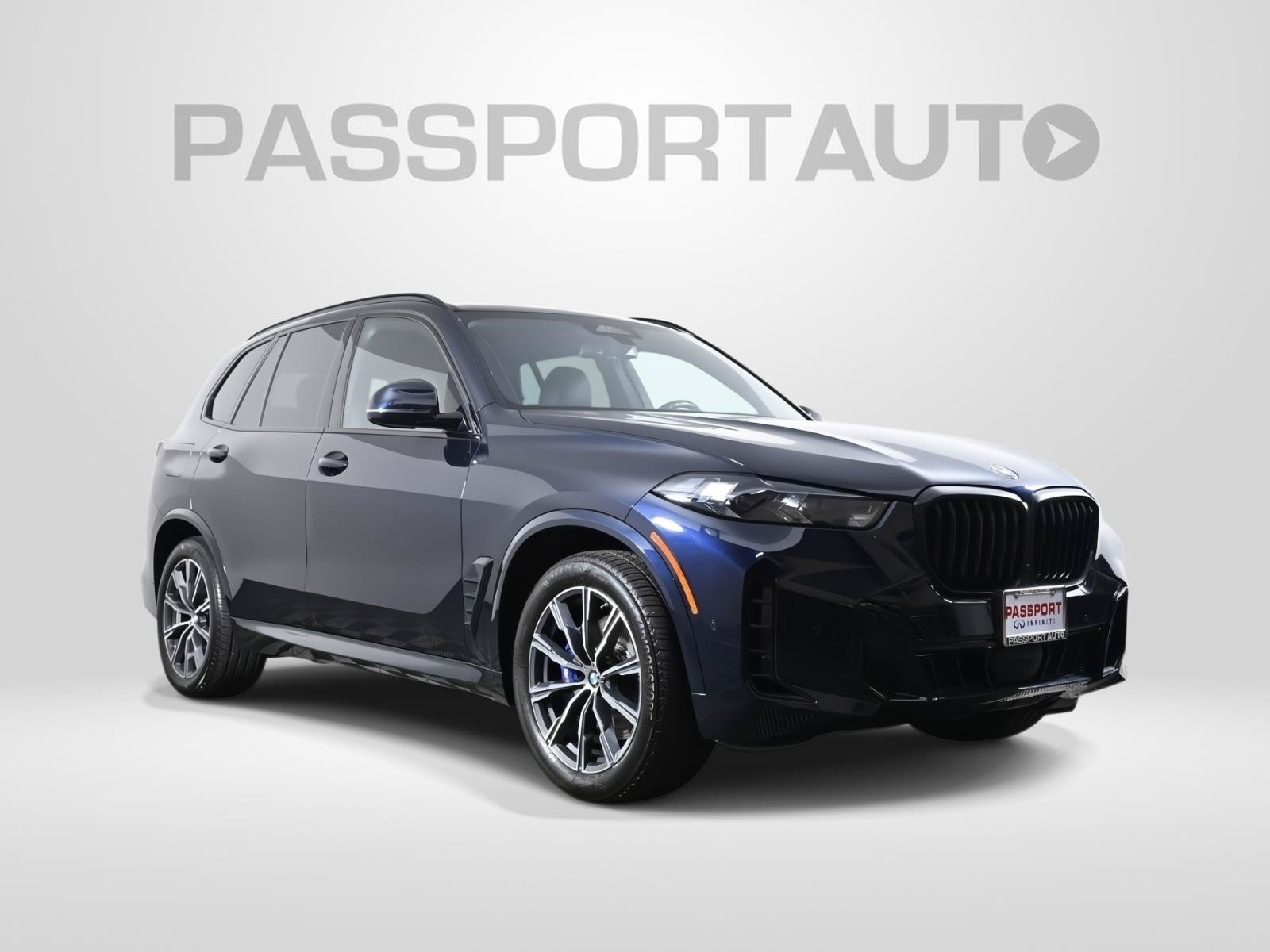Used 2024 BMW X5 xDrive40i w/ M Sport Package AWD/4WD image 3