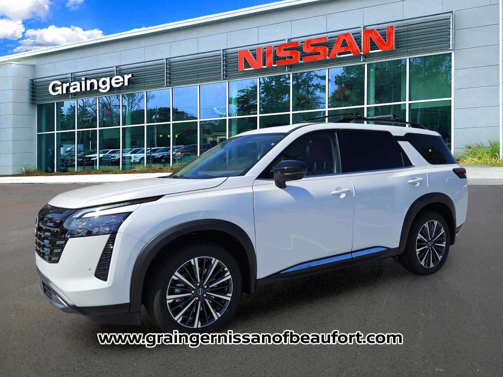 New 2026 Nissan Pathfinder Platinum FWD image 2
