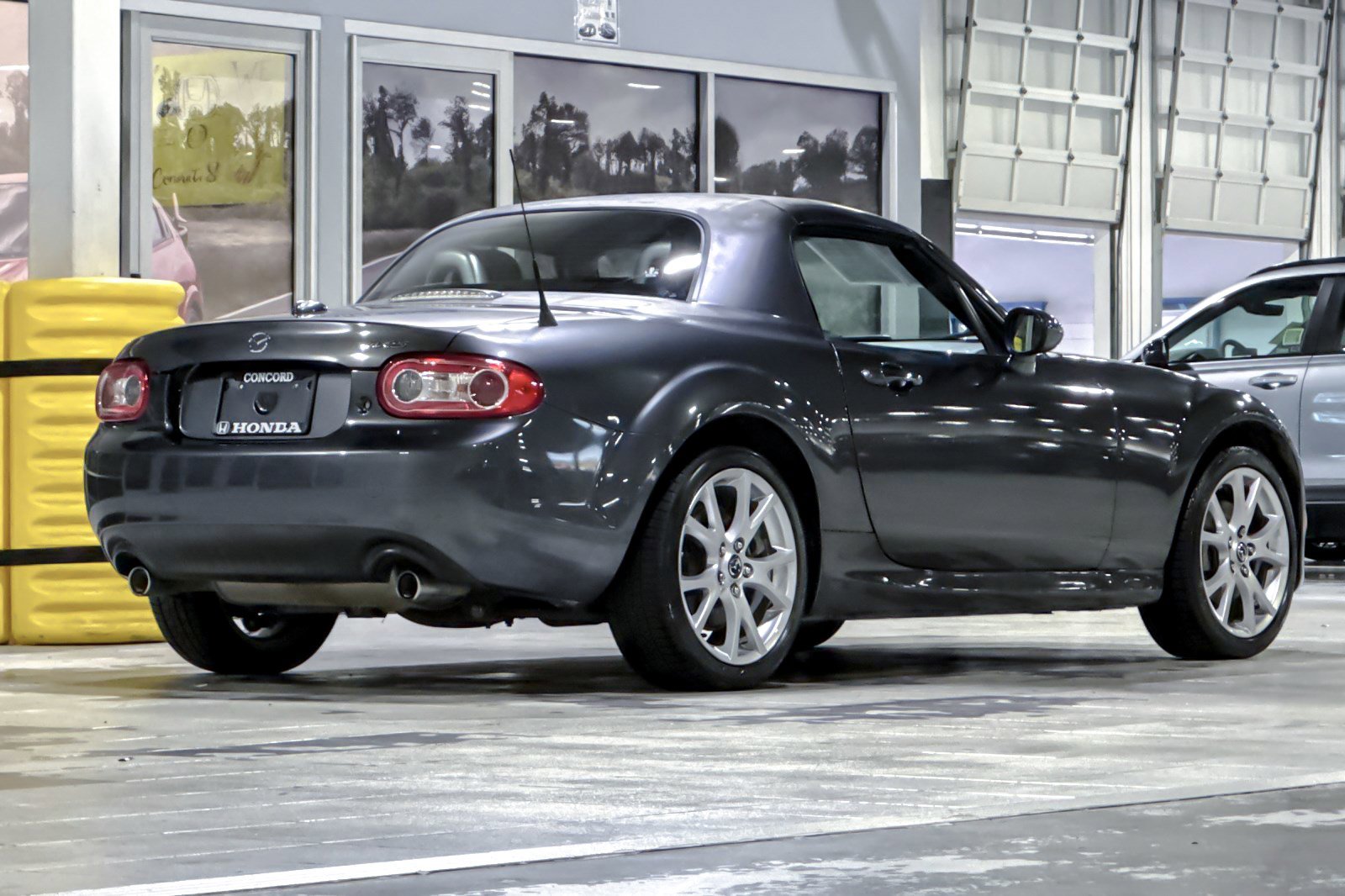 Used 2015 MAZDA MX-5 Miata Grand Touring w/ Premium Package image 8