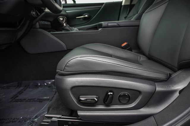 Certified 2025 Lexus ES 350 w/ Premium Package FWD image 12