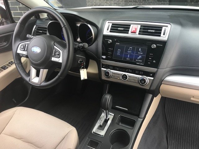 Used 2017 Subaru Outback 2.5i Premium AWD/4WD image 8