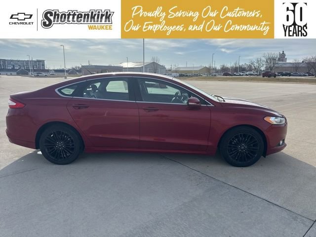 Used 2013 Ford Fusion SE image 2