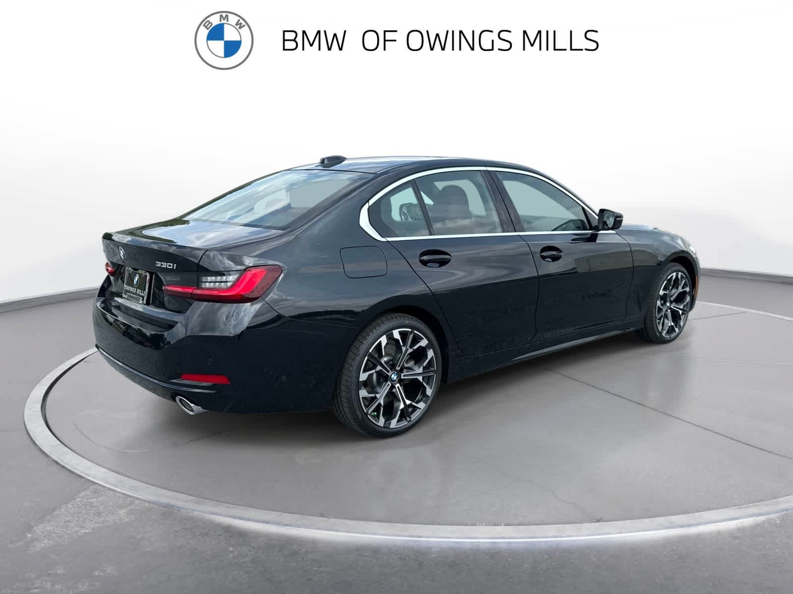 New 2026 BMW 330i xDrive Sedan w/ Premium Package AWD/4WD image 9