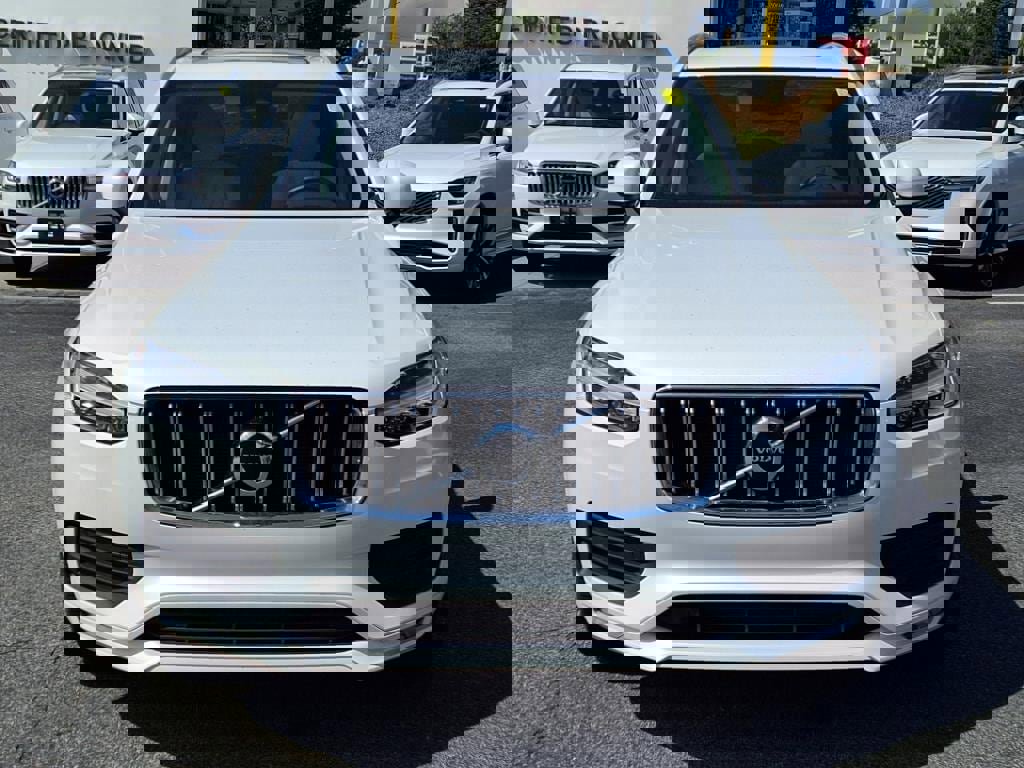 Used 2023 Volvo XC90 B6 Core w/ Protection Package Premier image 10