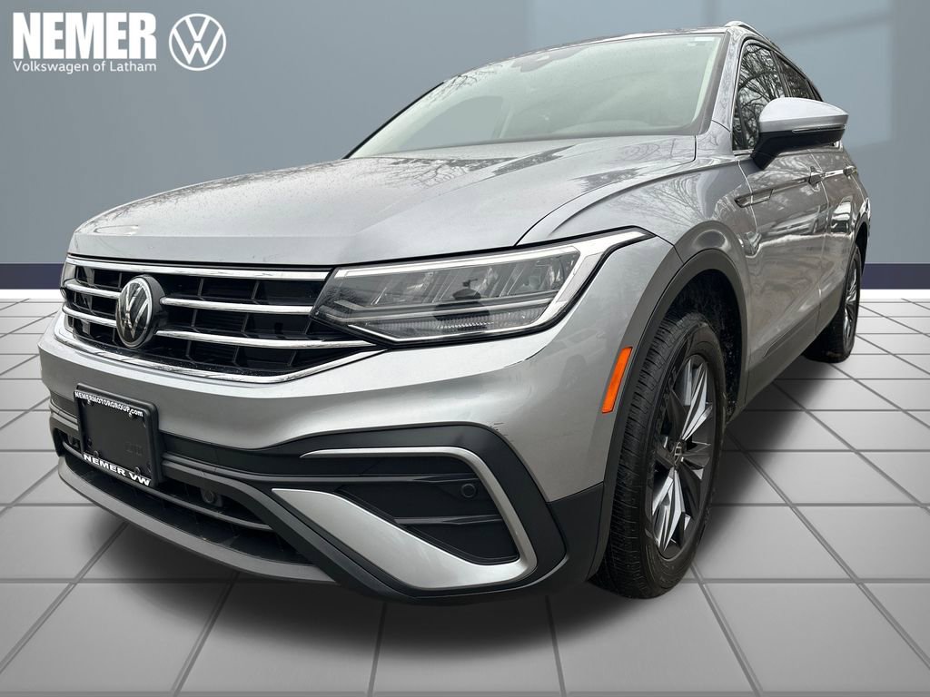 Used 2022 Volkswagen Tiguan SE w/ Panoramic Sunroof Package 360° Tour