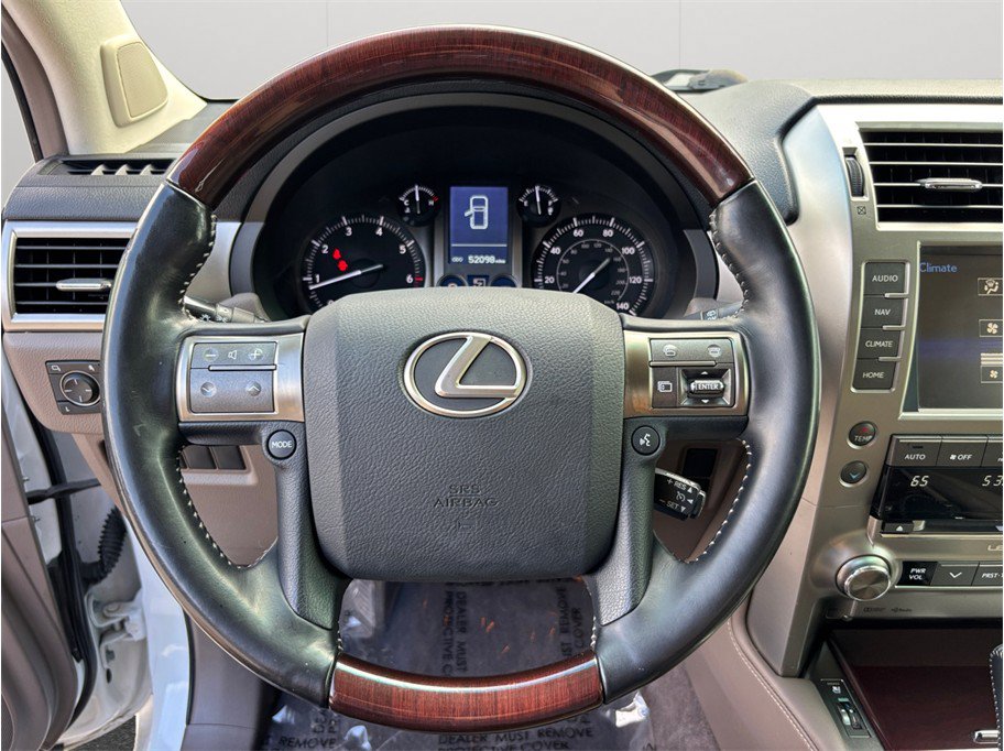 Used 2018 Lexus GX 460 Premium w/ Premium Package AWD/4WD image 24