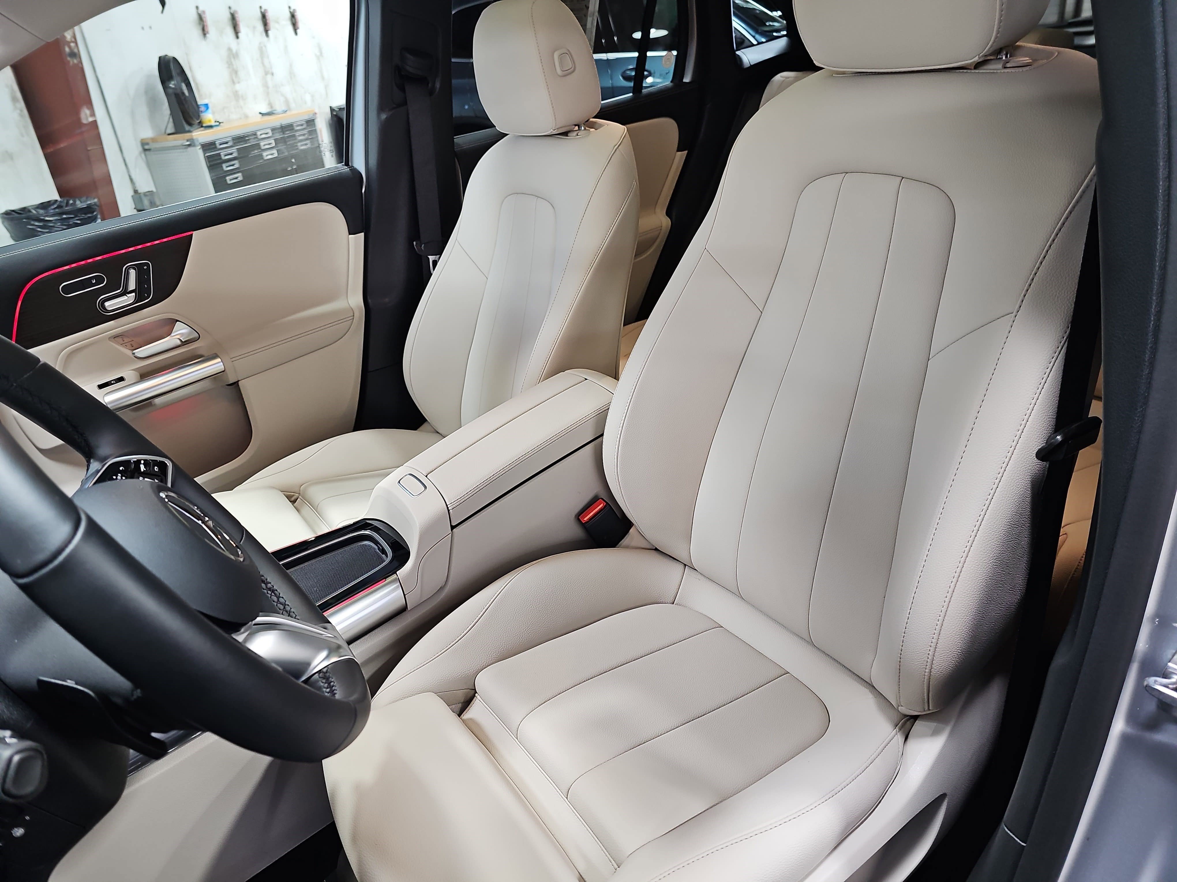 Certified 2025 Mercedes-Benz GLA 250 image 16