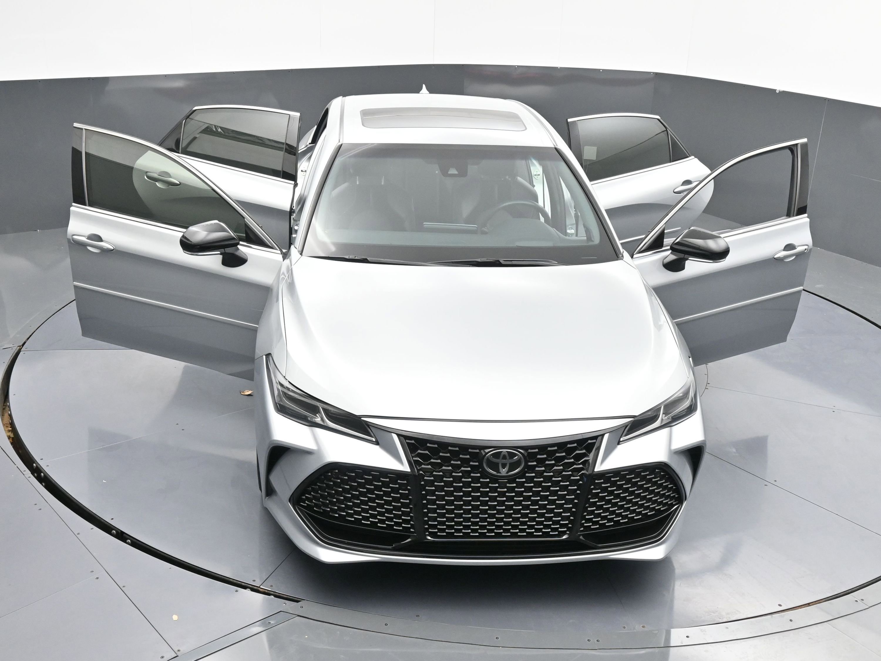 Used 2022 Toyota Avalon Touring image 46