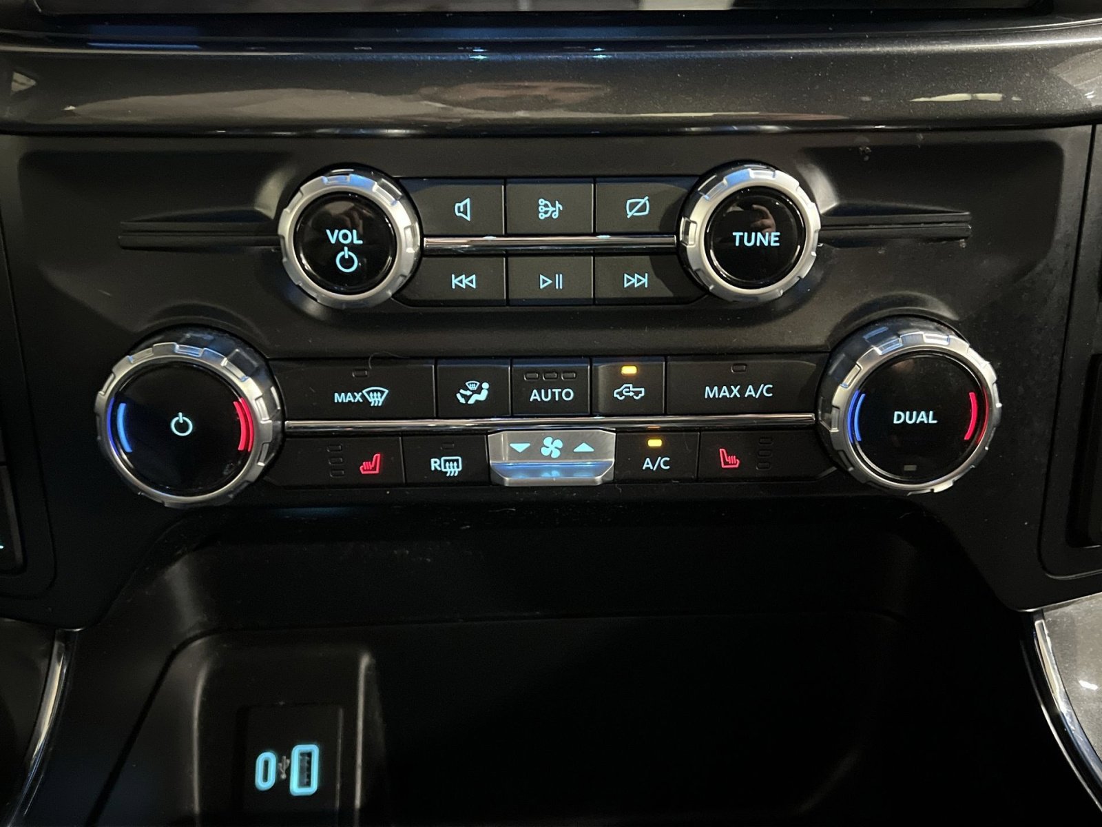 Used 2022 Ford F150 XLT w/ Equipment Group 302A High image 20