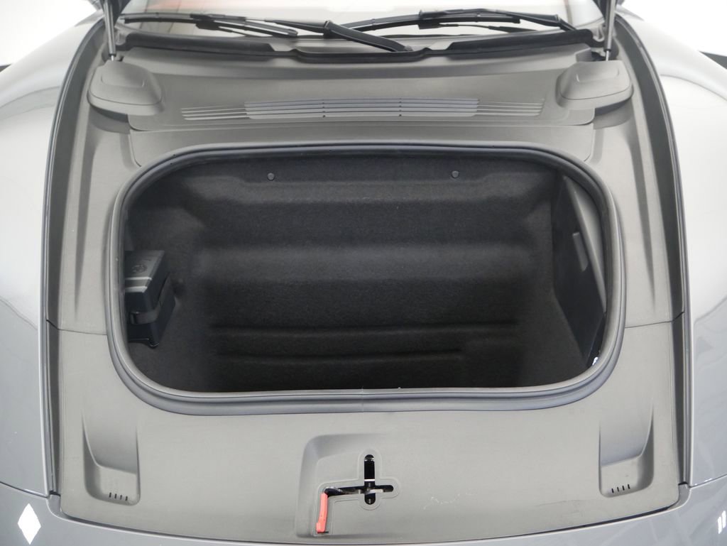 Certified 2025 Porsche 911 Carrera GTS RWD image 12