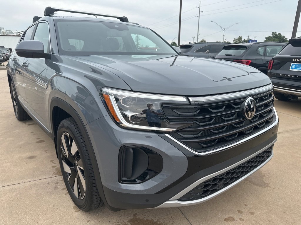 New 2025 Volkswagen Atlas Cross Sport SEL image 7