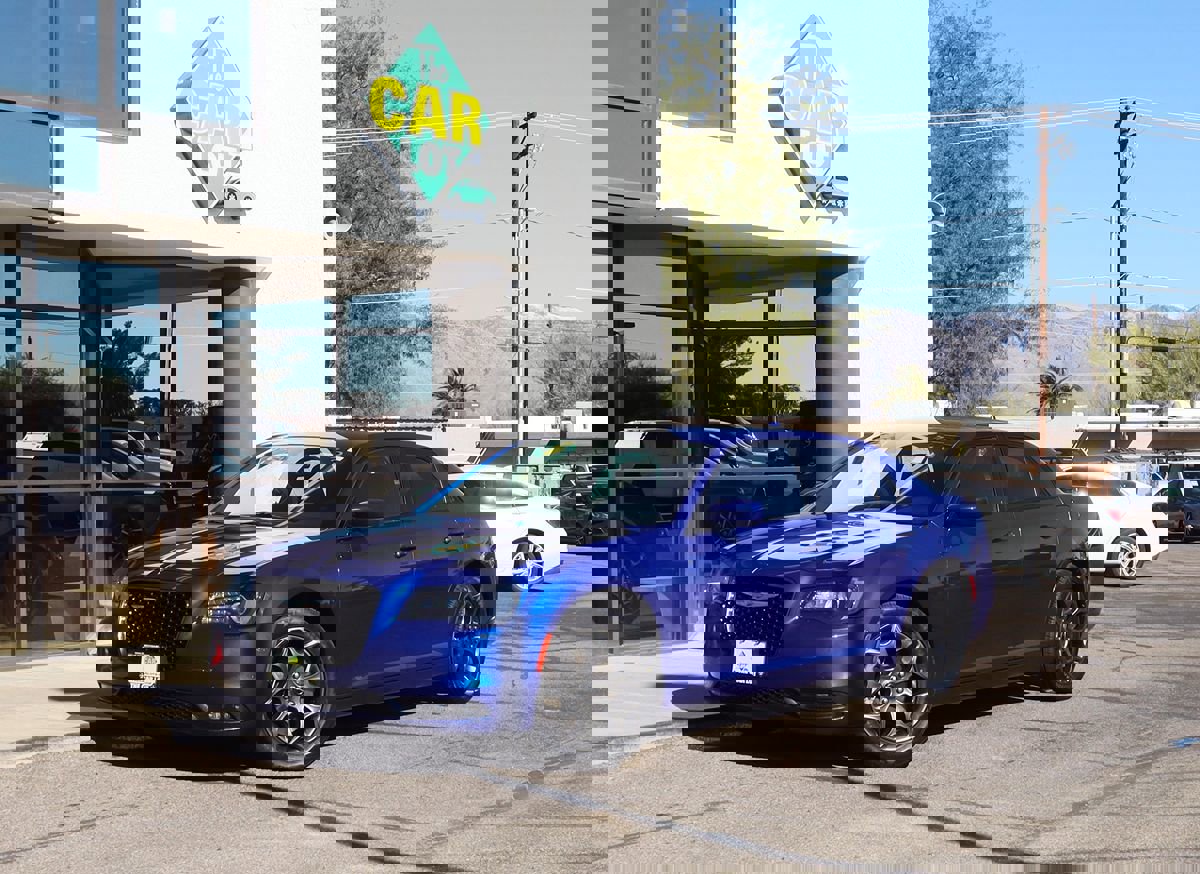 Used 2018 Chrysler 300 S image 2