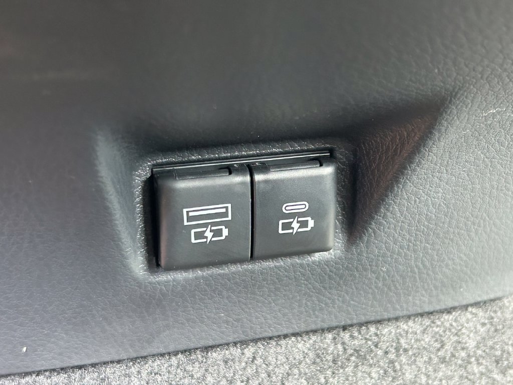 Used 2026 Toyota Camry Hybrid w/ Multimedia Upgrade Package AWD/4WD image 21