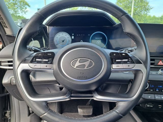 Used 2024 Hyundai Elantra SEL w/ Convenience Package FWD image 10