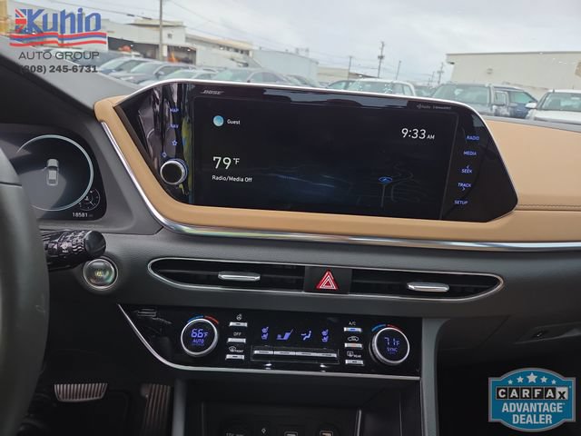 Used 2022 Hyundai Sonata Limited w/ Preferred Accessory Package FWD image 17