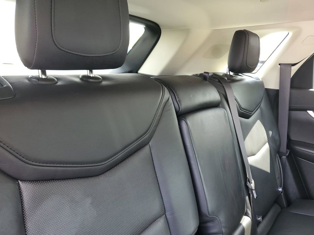 Used 2019 Cadillac XT5 Premium Luxury w/ Driver Assist Package image 24