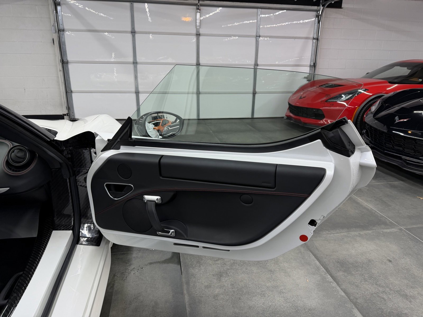 Used 2018 Alfa Romeo 4C Spider w/ Spider Track Package 3 image 23