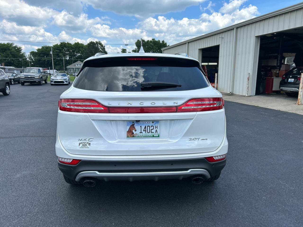 Used 2017 Lincoln MKC Select w/ Select Plus Package AWD/4WD image 6