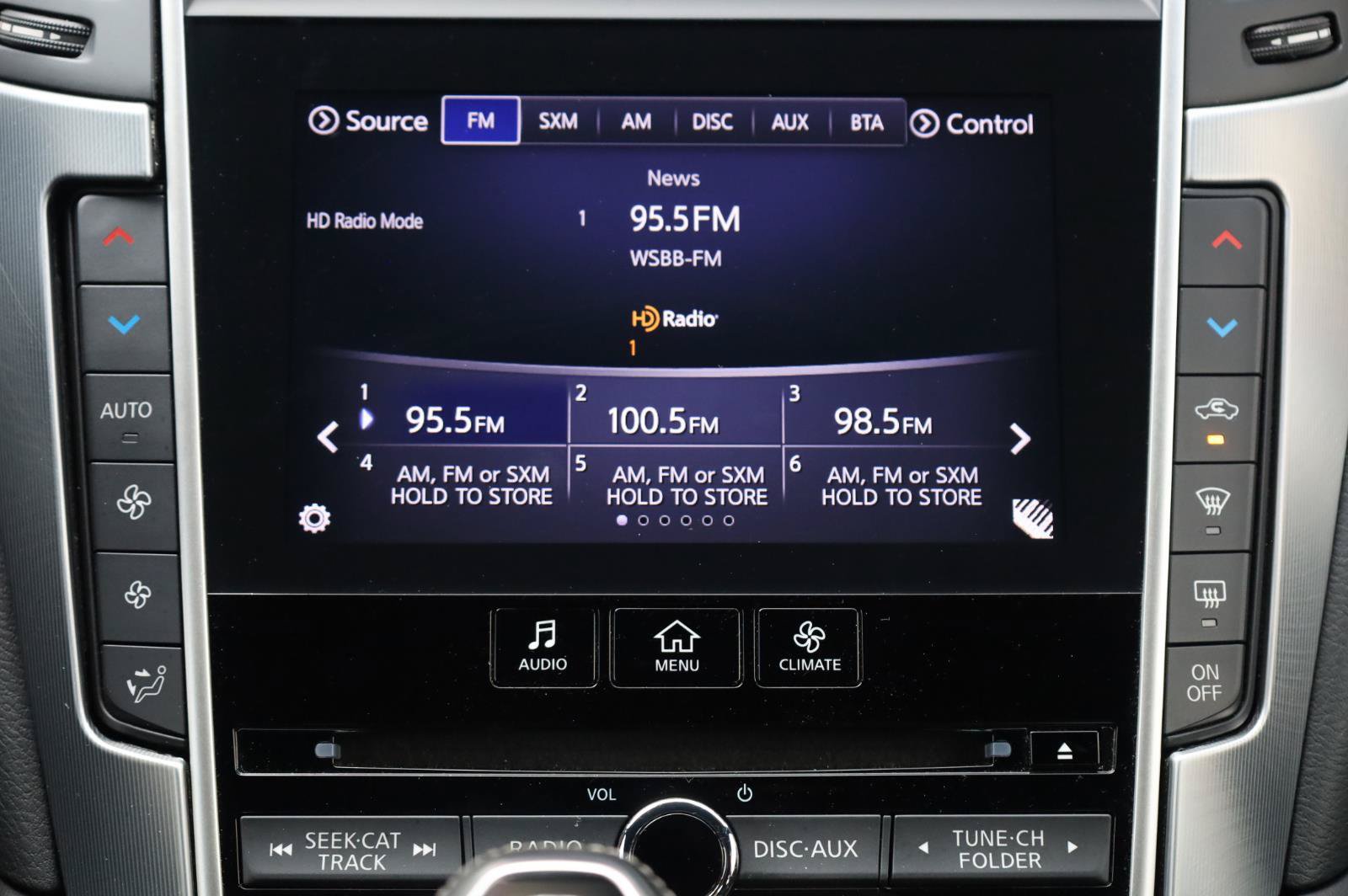 Used 2019 INFINITI Q60 3.0t Luxe w/ Cargo Package RWD image 38