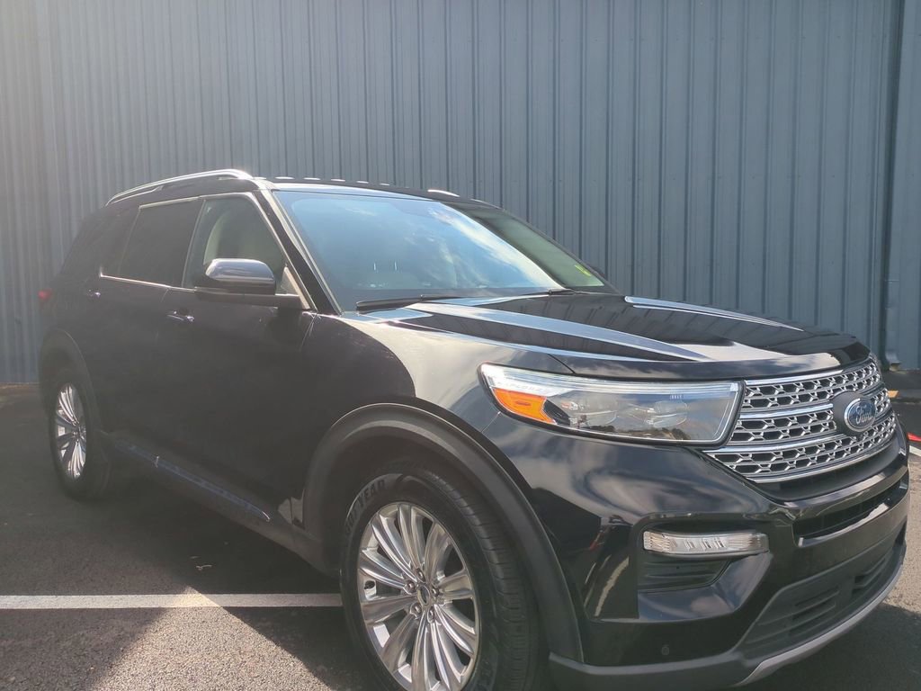 Used 2021 Ford Explorer Limited w/ Equipment Group 301A RWD image 4