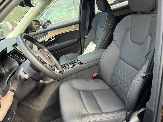 Used 2026 Volvo XC90 B6 Plus w/ Protection Package AWD/4WD image 9