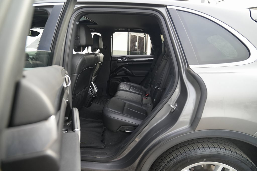 Used 2012 Porsche Cayenne image 29