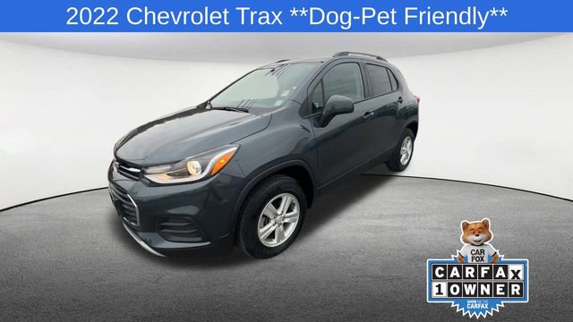 Used 2022 Chevrolet Trax LT w/ LT Convenience Package image 4