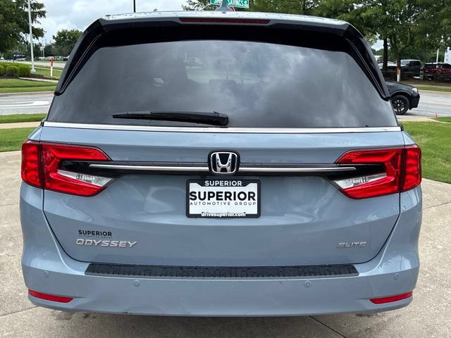 Used 2024 Honda Odyssey Elite image 5