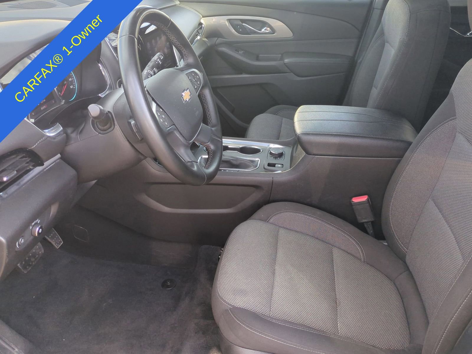 Used 2023 Chevrolet Traverse LT image 17