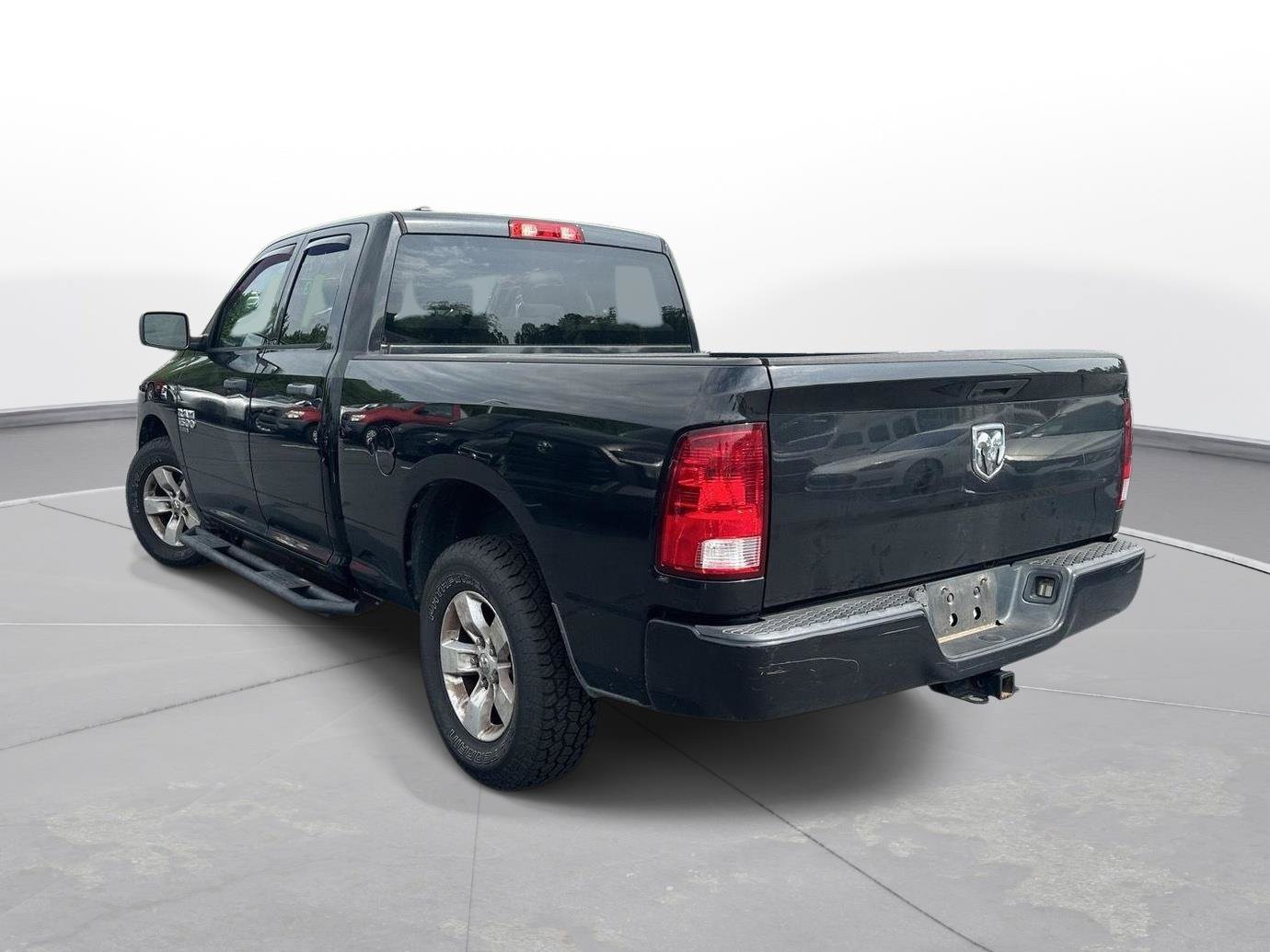 Used 2019 RAM 1500 Express RWD image 8