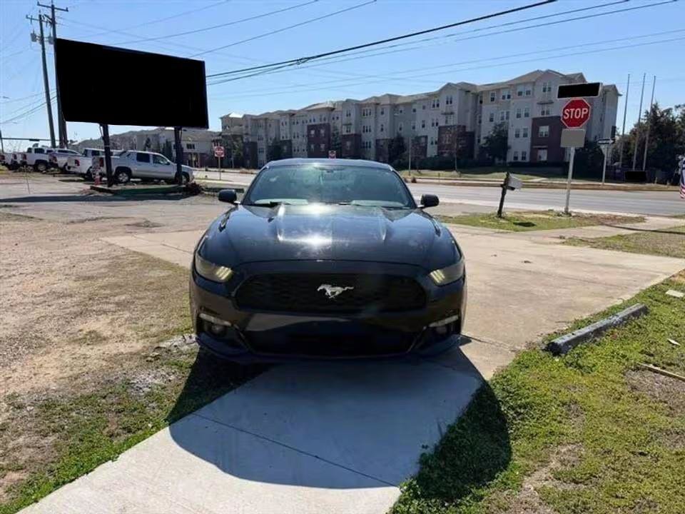 Used 2016 Ford Mustang Convertible w/ Equipment Group 051A RWD image 3