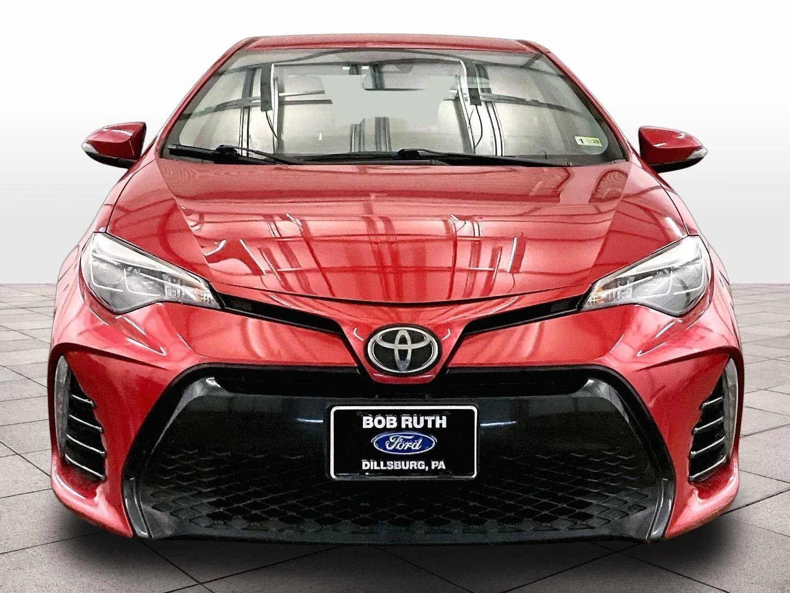 Used 2018 Toyota Corolla SE image 3