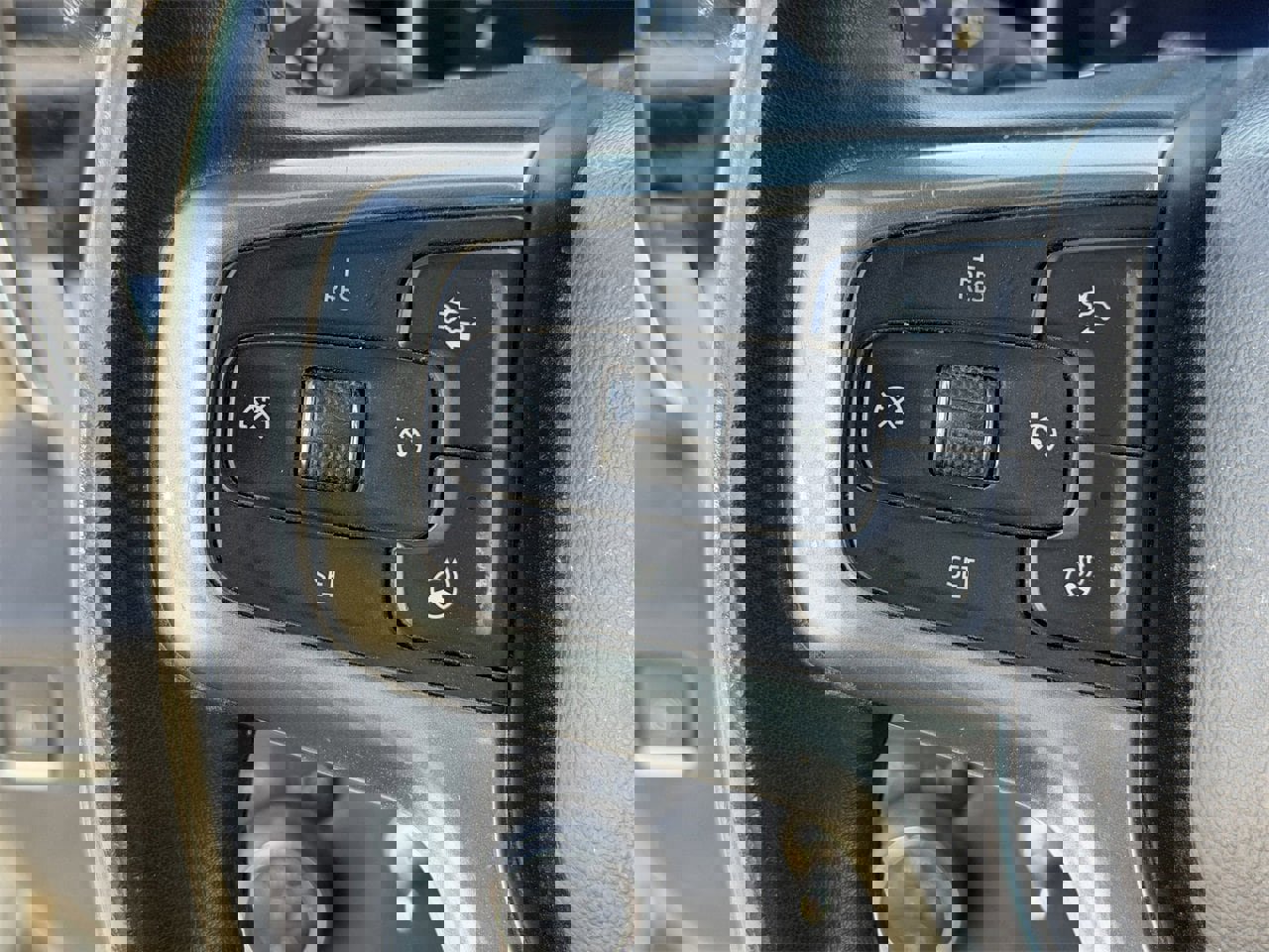 Used 2024 Chevrolet Silverado 2500 LT image 16