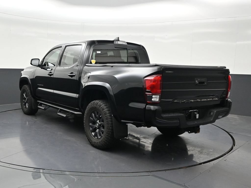 Used 2023 Toyota Tacoma SR5 w/ Technology Package RWD image 3