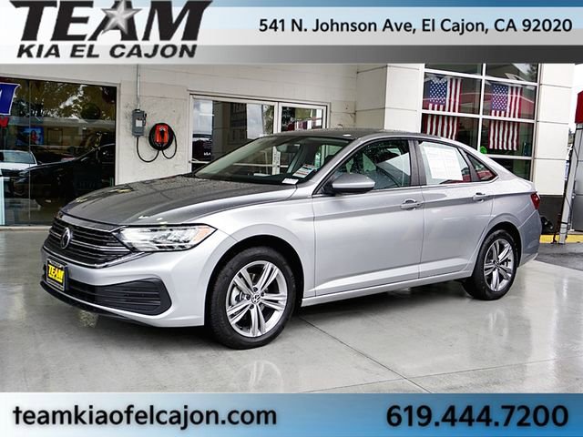 Used 2024 Volkswagen Jetta SE FWD image 5
