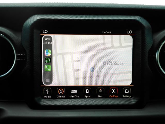 Used 2021 Jeep Wrangler Unlimited Sahara w/ Cold Weather Group AWD/4WD image 13