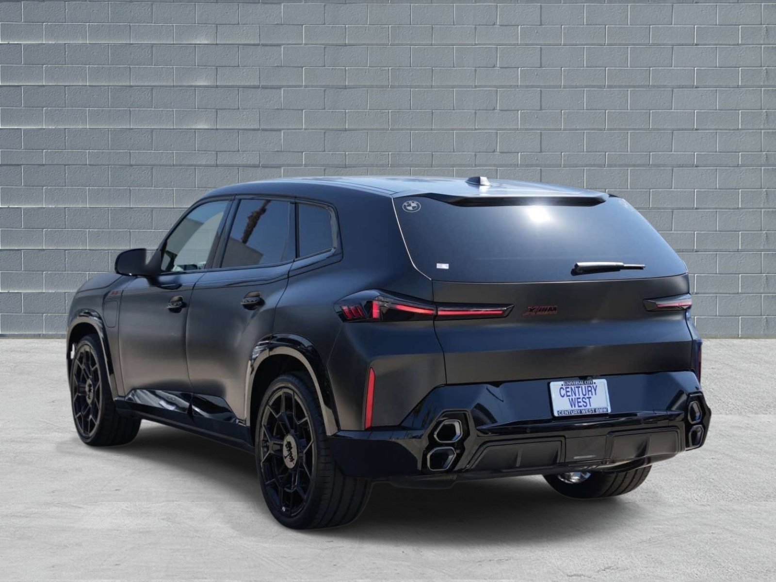 New 2026 BMW XM Label Red image 3