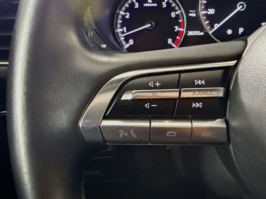 Used 2023 MAZDA MAZDA3 s FWD image 11