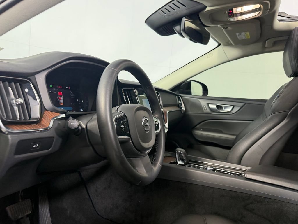 Used 2025 Volvo S60 B5 Plus FWD image 19