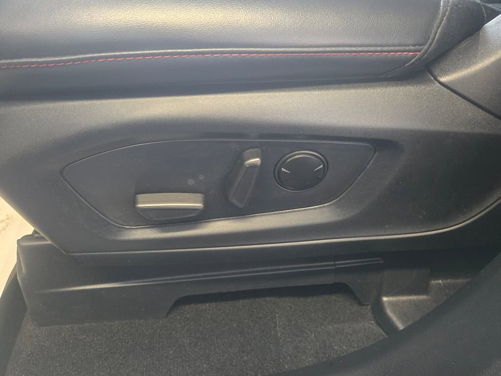 Used 2025 Ford Explorer ST-Line image 12