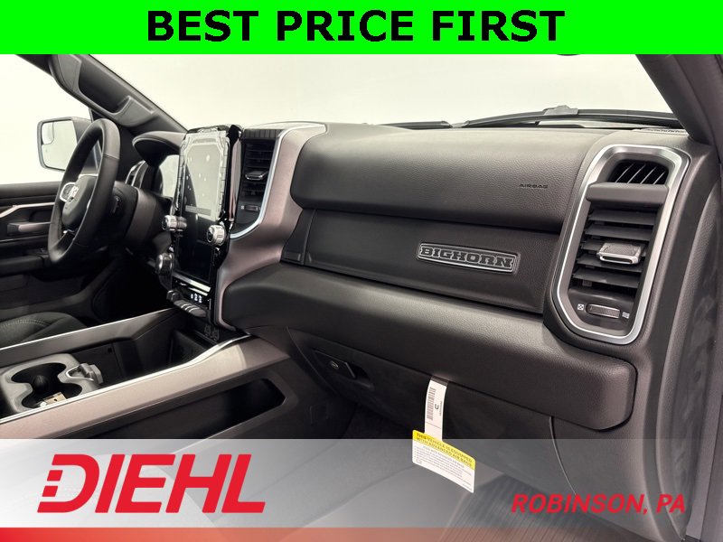 New 2026 RAM 1500 4x4 Crew Cab image 15