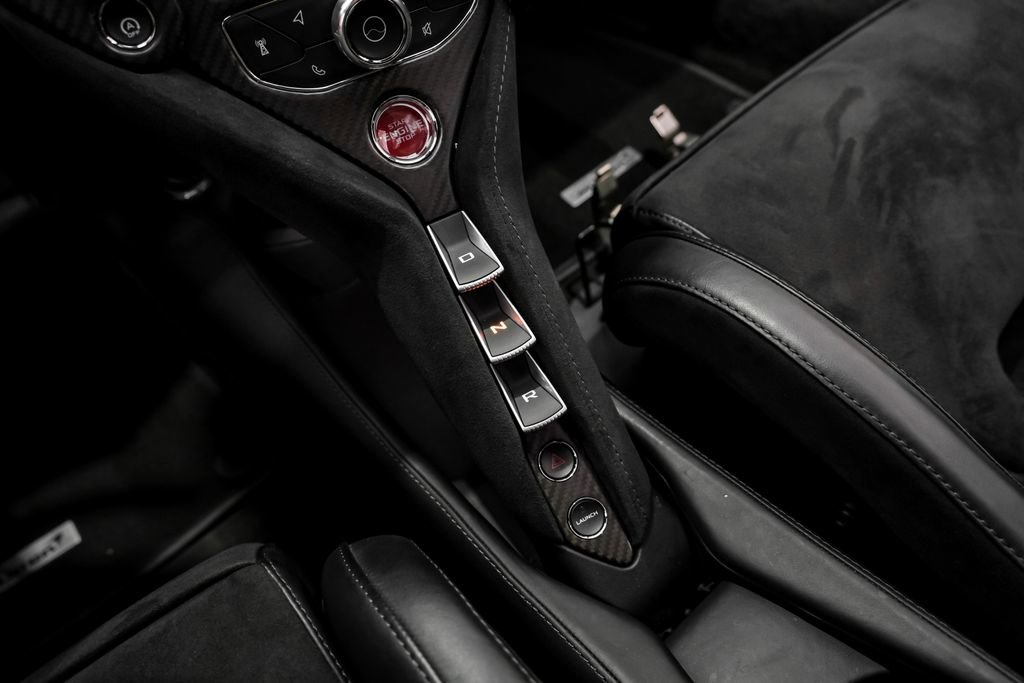Used 2020 McLaren 720S Performance RWD image 22