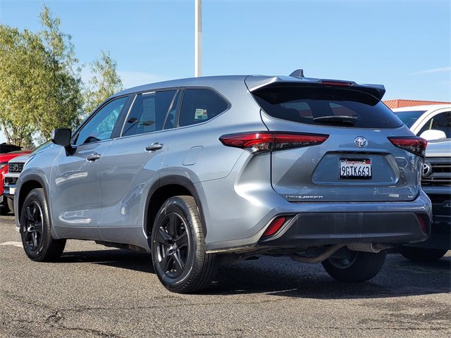 Certified 2023 Toyota Highlander LE image 8