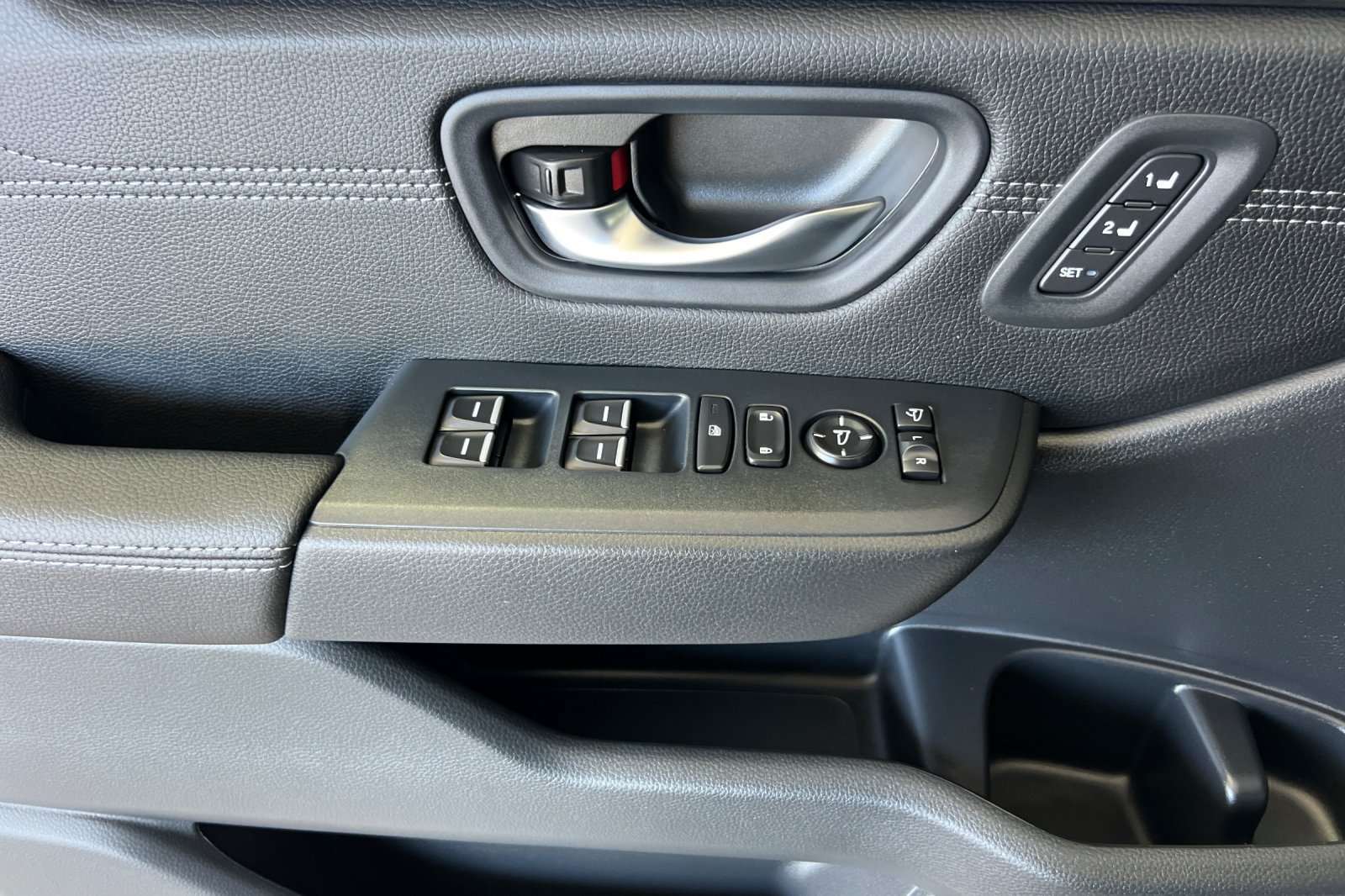 New 2026 Honda Pilot Touring image 8